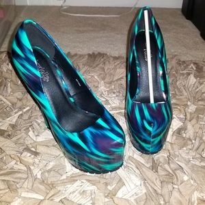 Turquoise & Black platform shoes